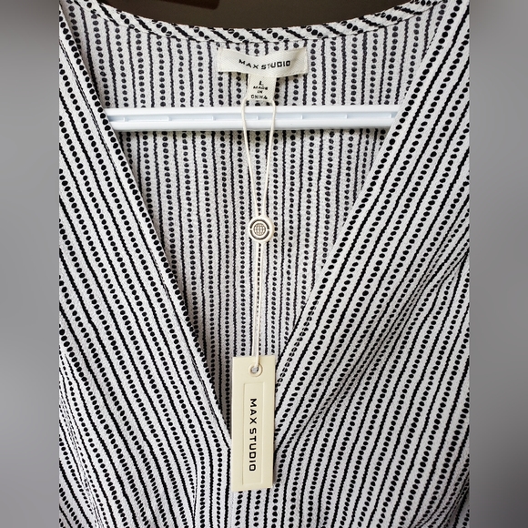 Max Studio Tie-waist Tunic, size L - Picture 3 of 9